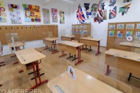 Europarlamentarul Claudiu Târziu, despre reforma din învățământ: Ceea ce se pregătește să facă acum Ministerul Educației ne duce la nivelul următor, în care școala românească ar putea să formeze apatrizi, tineri lipsiți de orice identitate națională sau apartenență culturală!